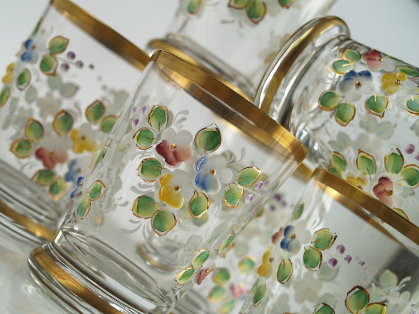 Gläser Vintage Emailbemalung