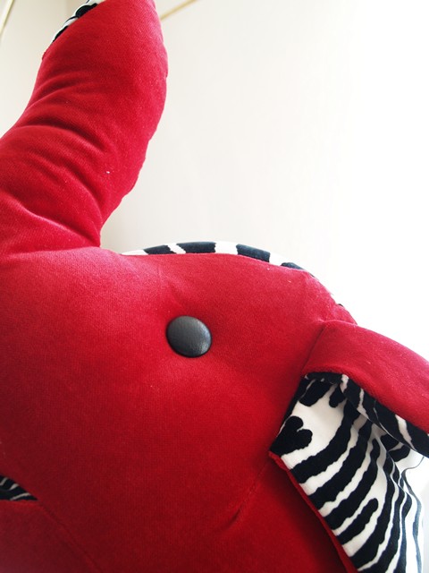 Bretz Elefant rot Zebra Kissen Polster