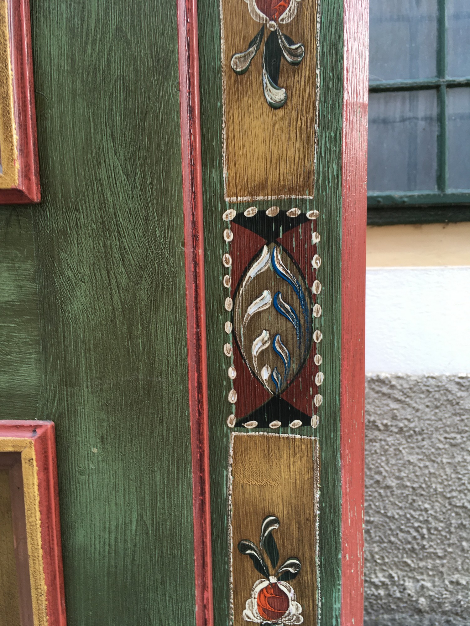 Bauernschrank Voglauer grün bemalt Anno 1808 Dielenschrank Landhausstil Möbel