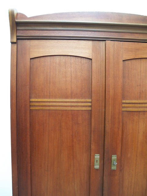 Jugendstil Kleiderschrank