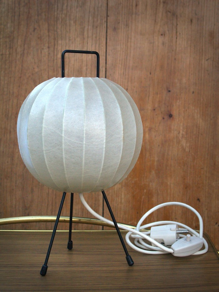 Tripod Cocoon Tischlampen Vintage
