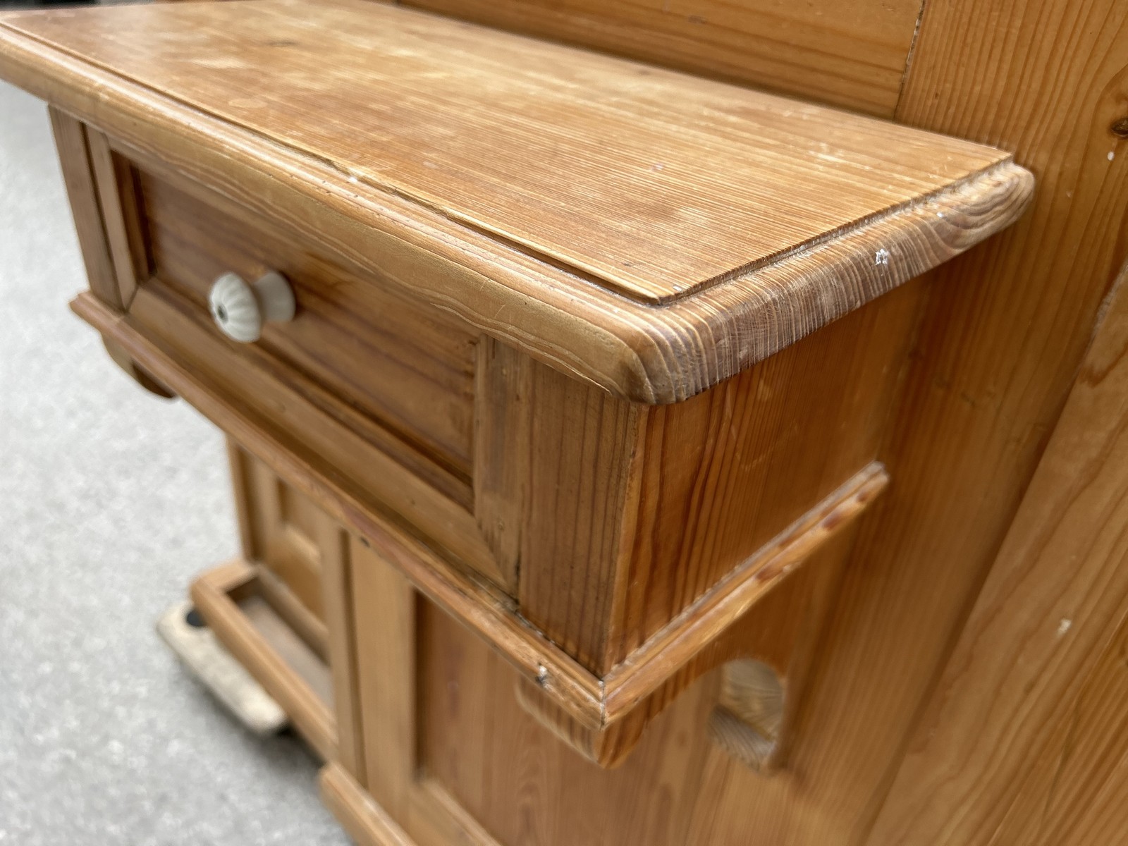 Antiquität Bauernschrank antike Garderobeschrank Vollholz Möbel