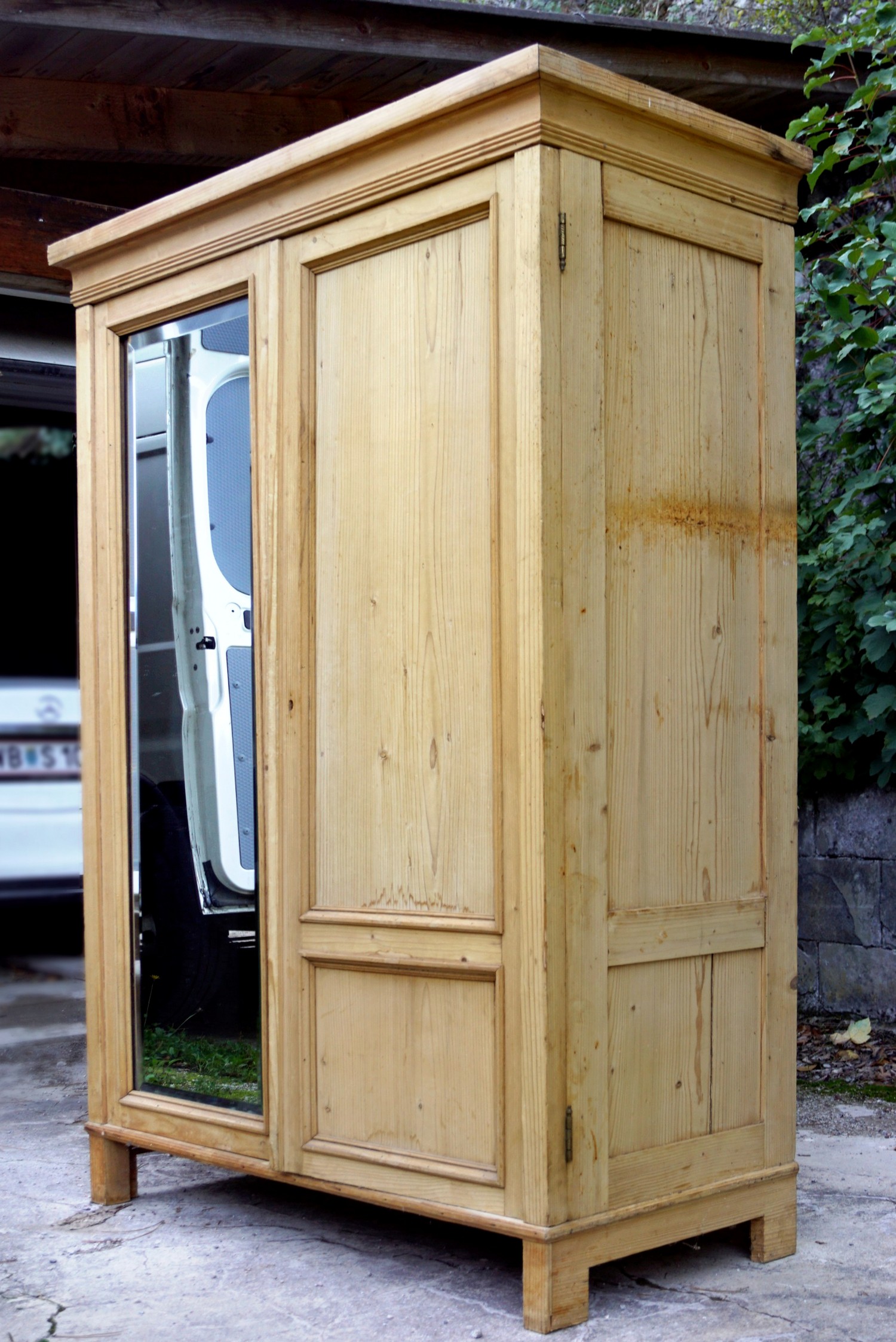 Vintage Kleiderschrank antik Jugendstil Weichholz