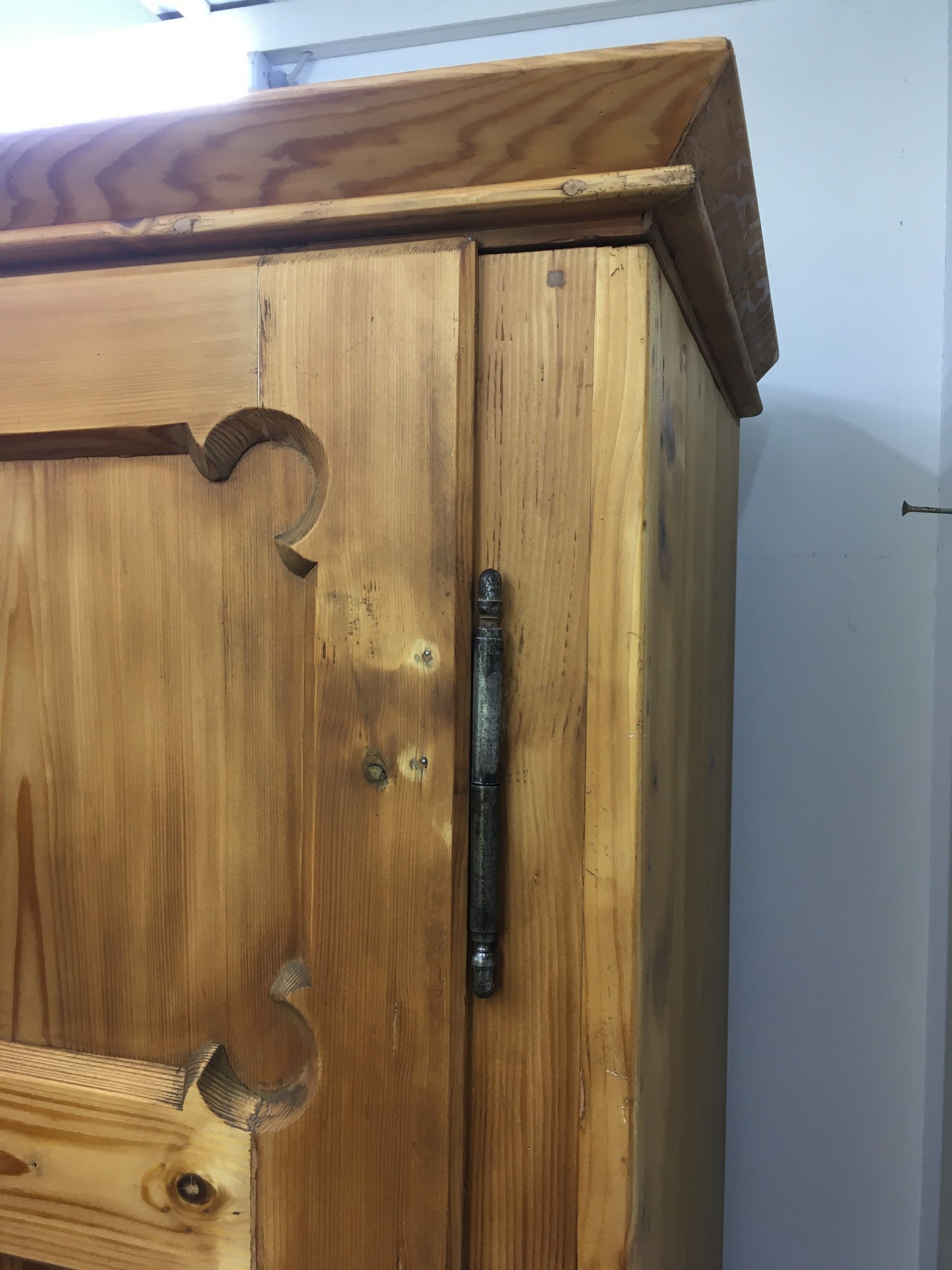 Schrank Steckschrank Klapptüren Kleiderschrank antik restauriert Sakristeischrank
