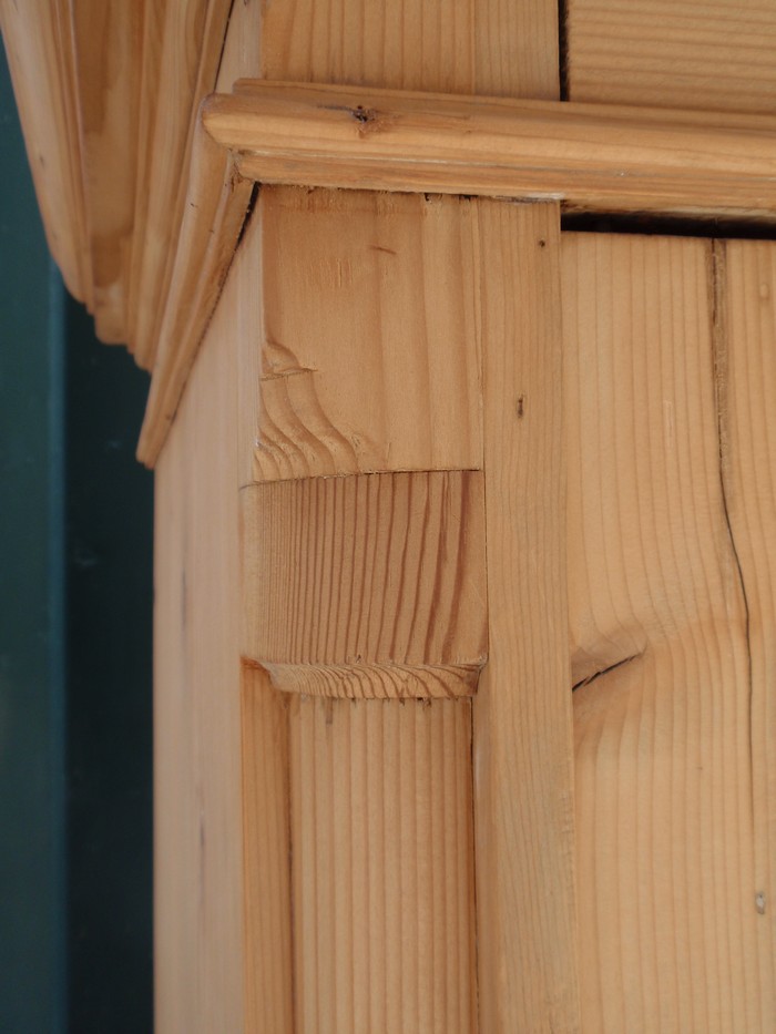 Schrank Weichholz antik