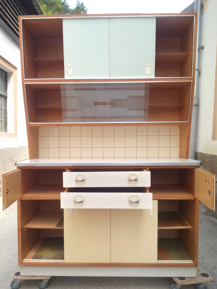 Vintage Pastell Schrank