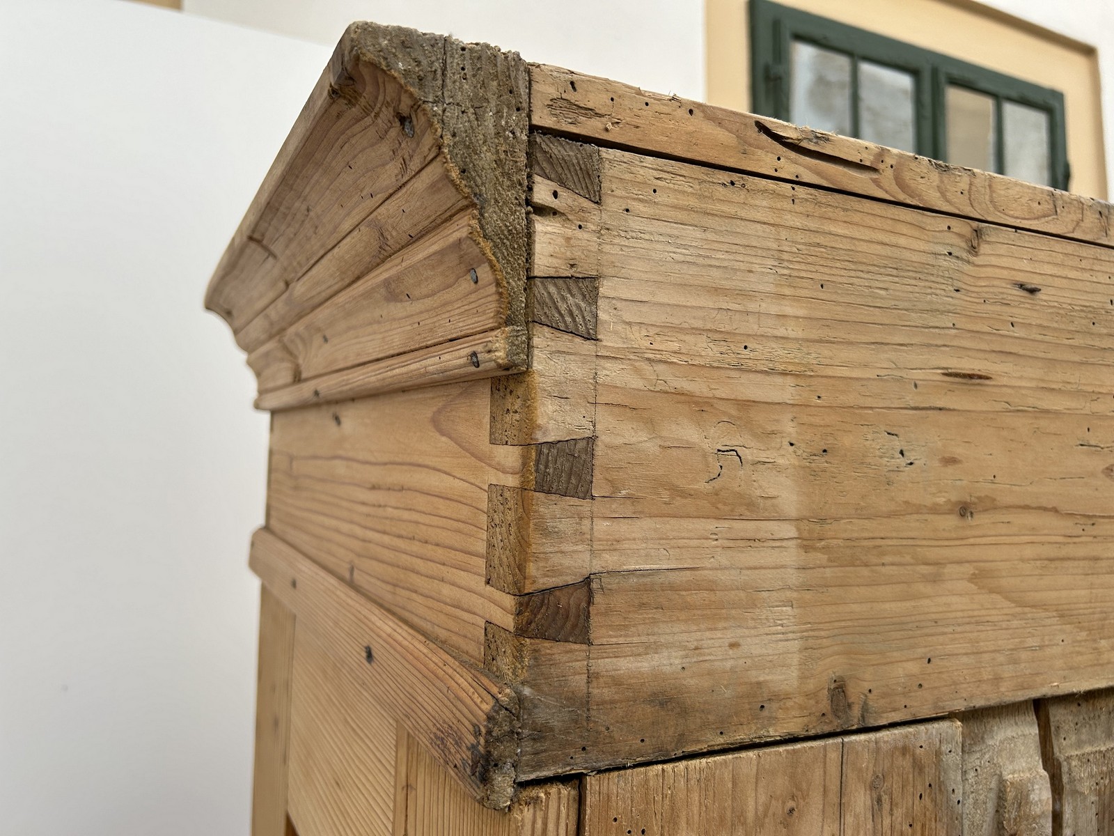 Schrank antiker Bauernschrank Original 18. 19. Jahrhundert Bauernstube Küchenschrank