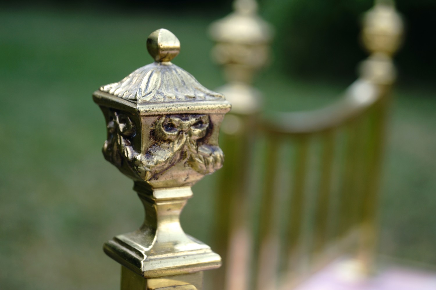 Nachtschrank Messing antik Nachtkasten Kommode Nachttisch golden