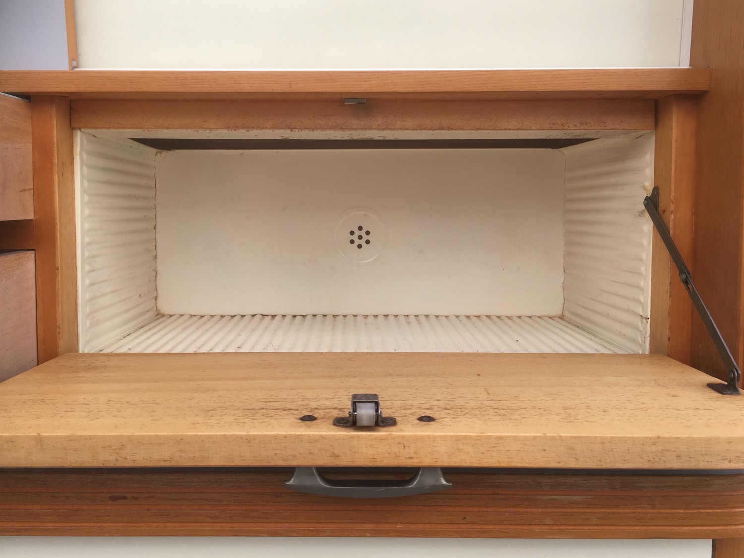 Küchenschrank creme grau Midcentury Schrank Vintage Schütten Retro