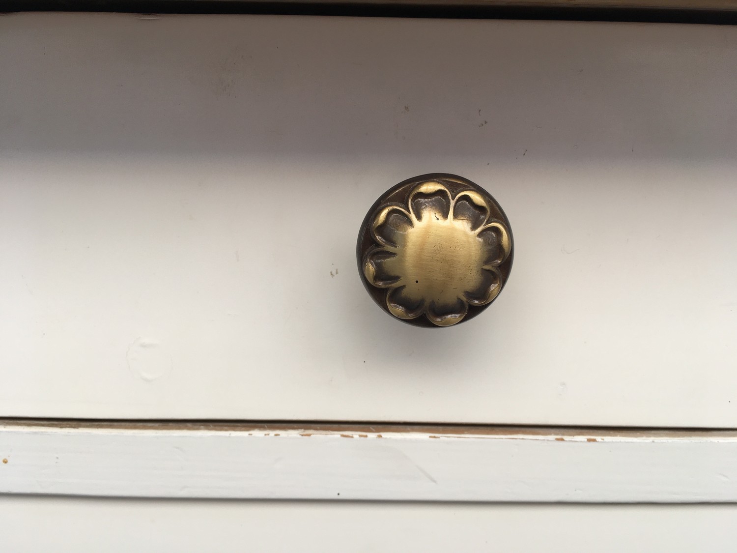 Anrichte Küchenschrank antik Buffetschrank creme Kredenz