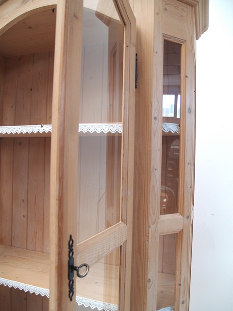 Weichholz Glasschrank