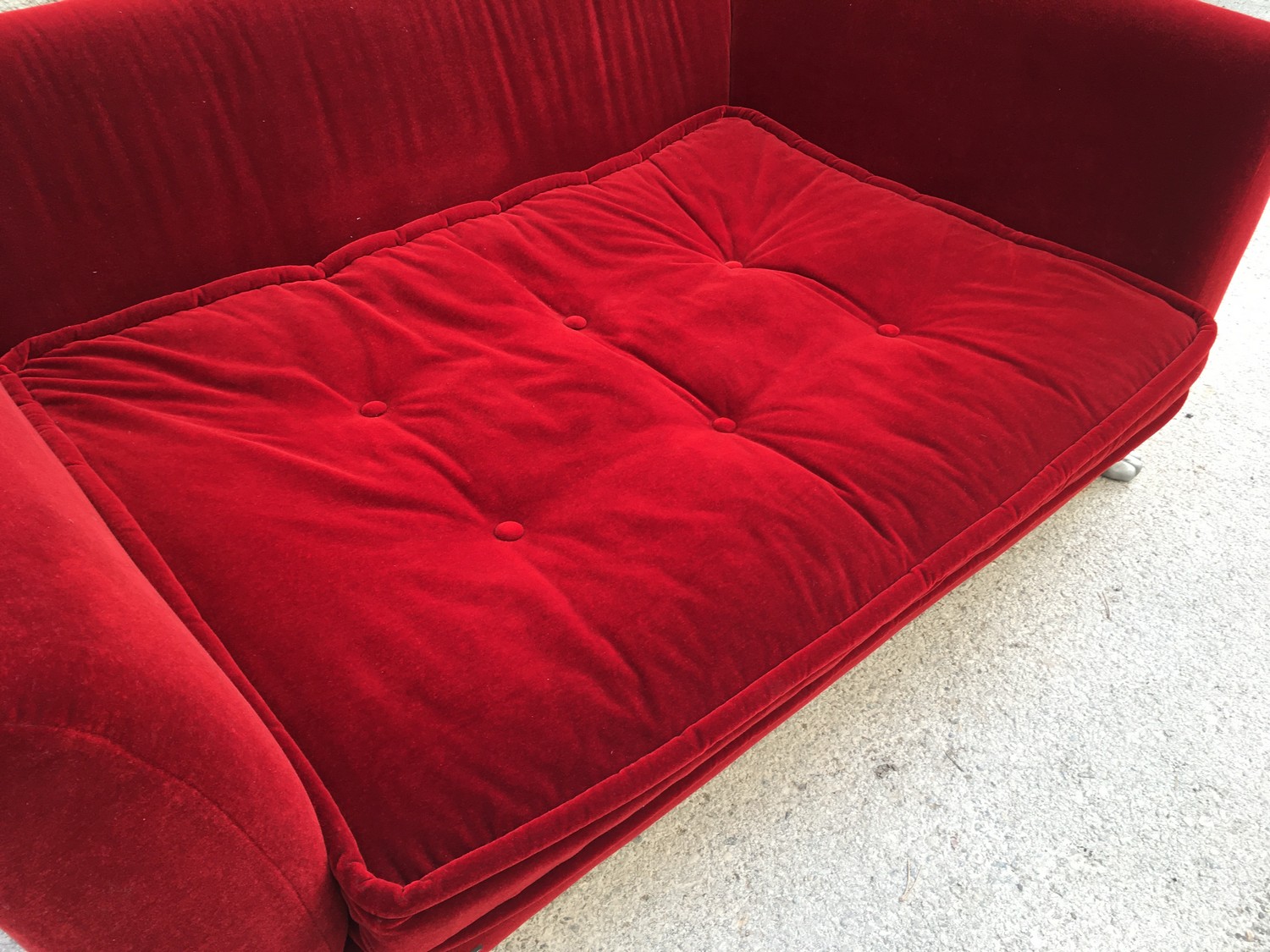 Bretz Sofa rot Mohair Monster Design Möbel