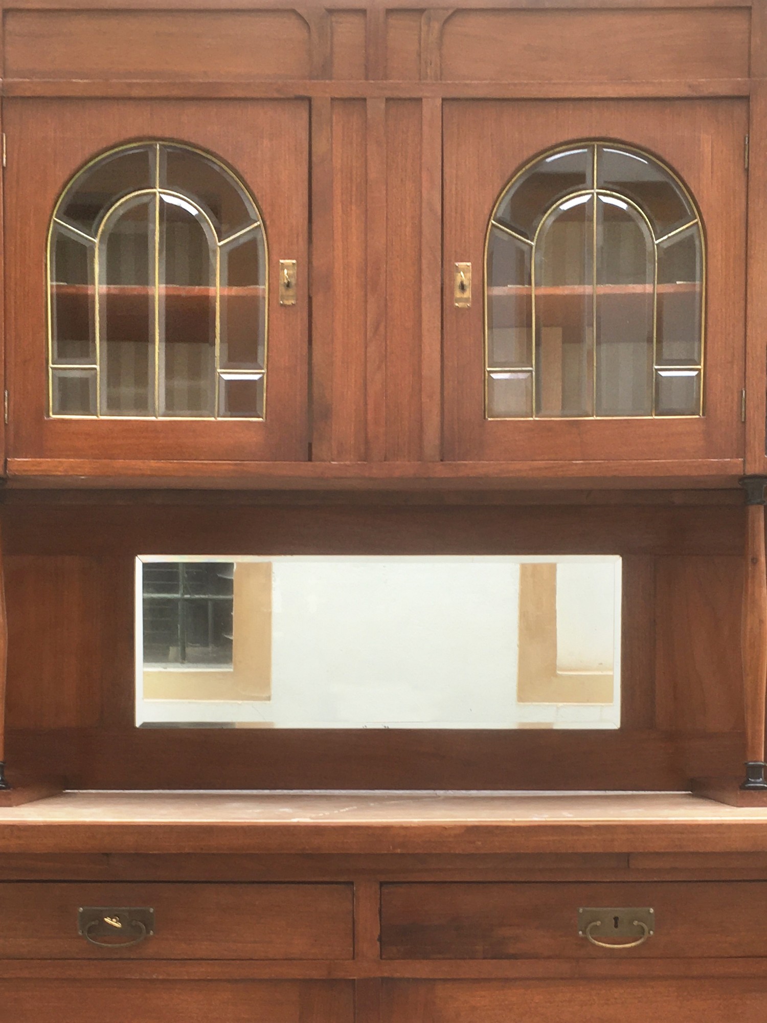 Jugendstil Schrank ArtNouveau secessionistisch Kredenz Vitrine antik Kirschen beschnitzt Jugendstil