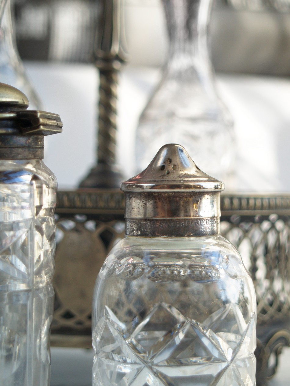 Versilbert Gewürzbehälter Menage Kristall