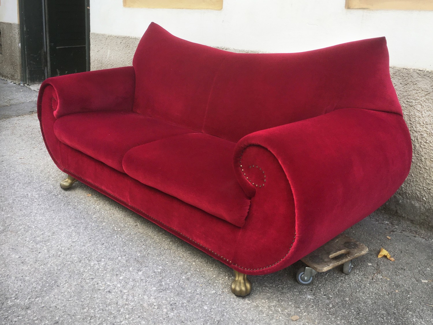 BRETZ GAUDI Sofa Couch 3-Sitzer rot Typ F210 Tatzenbeine Designsofa
