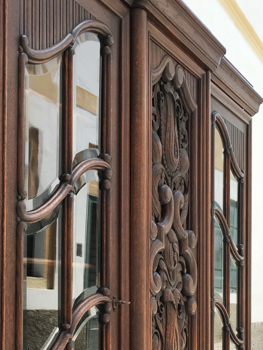 antiker Schrank Barock Vitrine JUGENDSTIL facettierte Gläser Bücherschrank