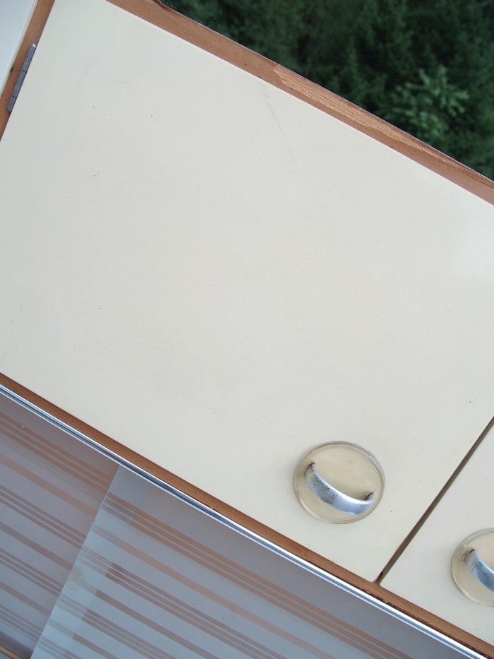 Kuechenoberschrank Vintage