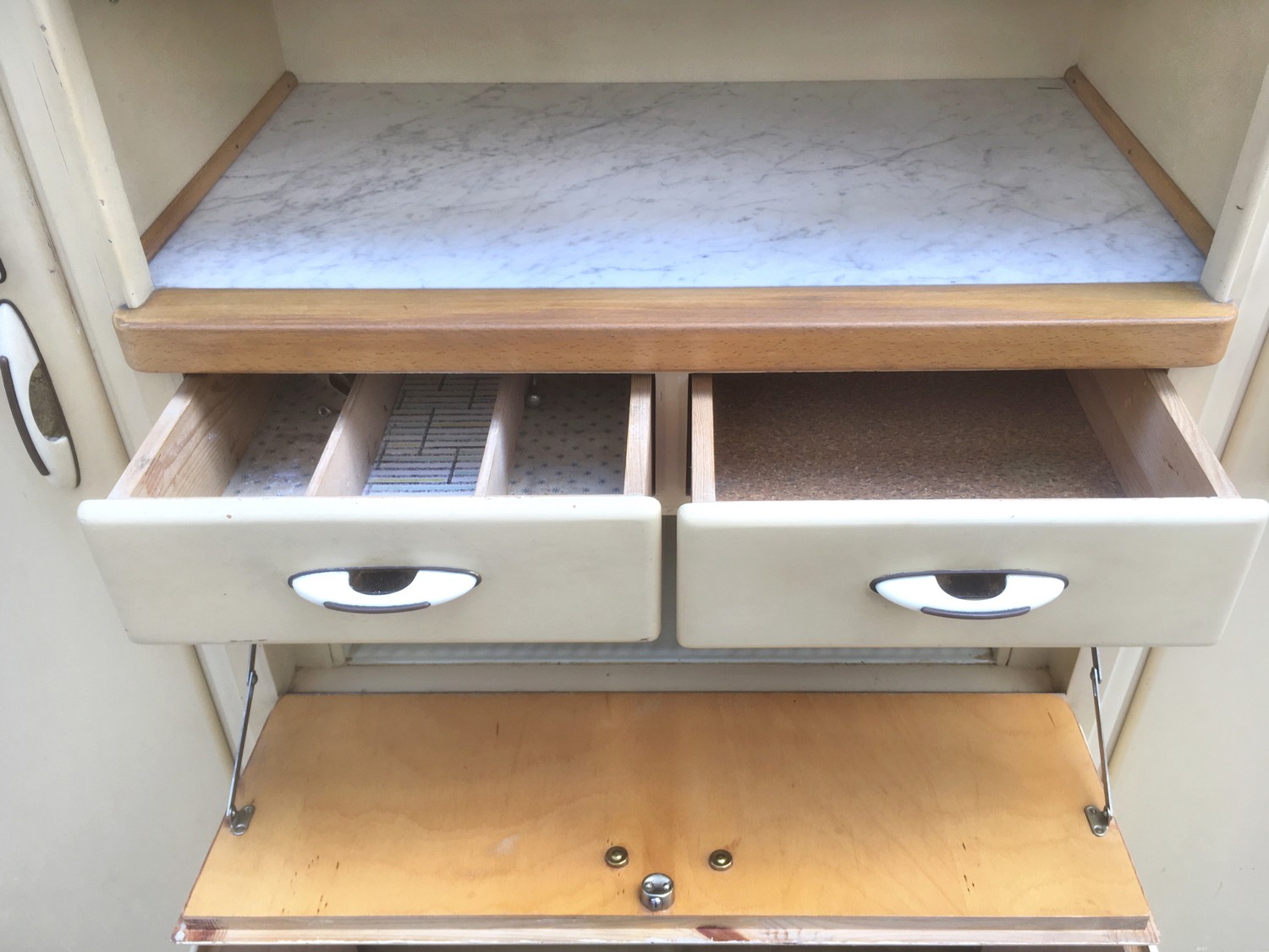 Küchenschrank Midcentury creme