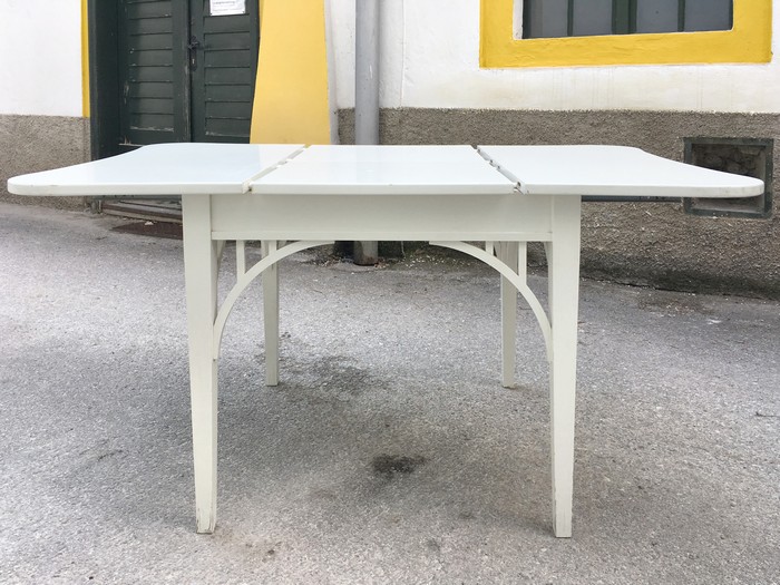 Ausiehbar Tisch Jugendstil-Design