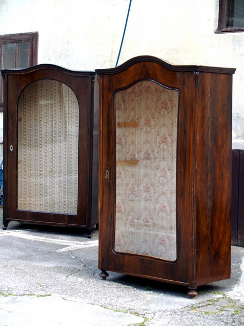 Nussholz Schrank Seitenansicht 18840