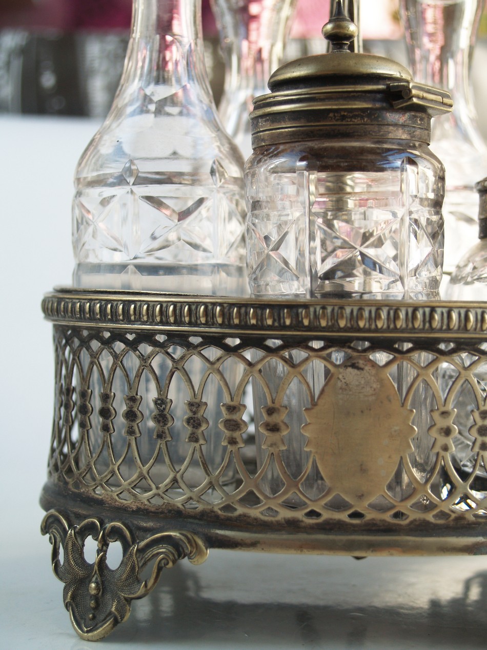 Versilbert Gewürzbehälter Menage Kristall