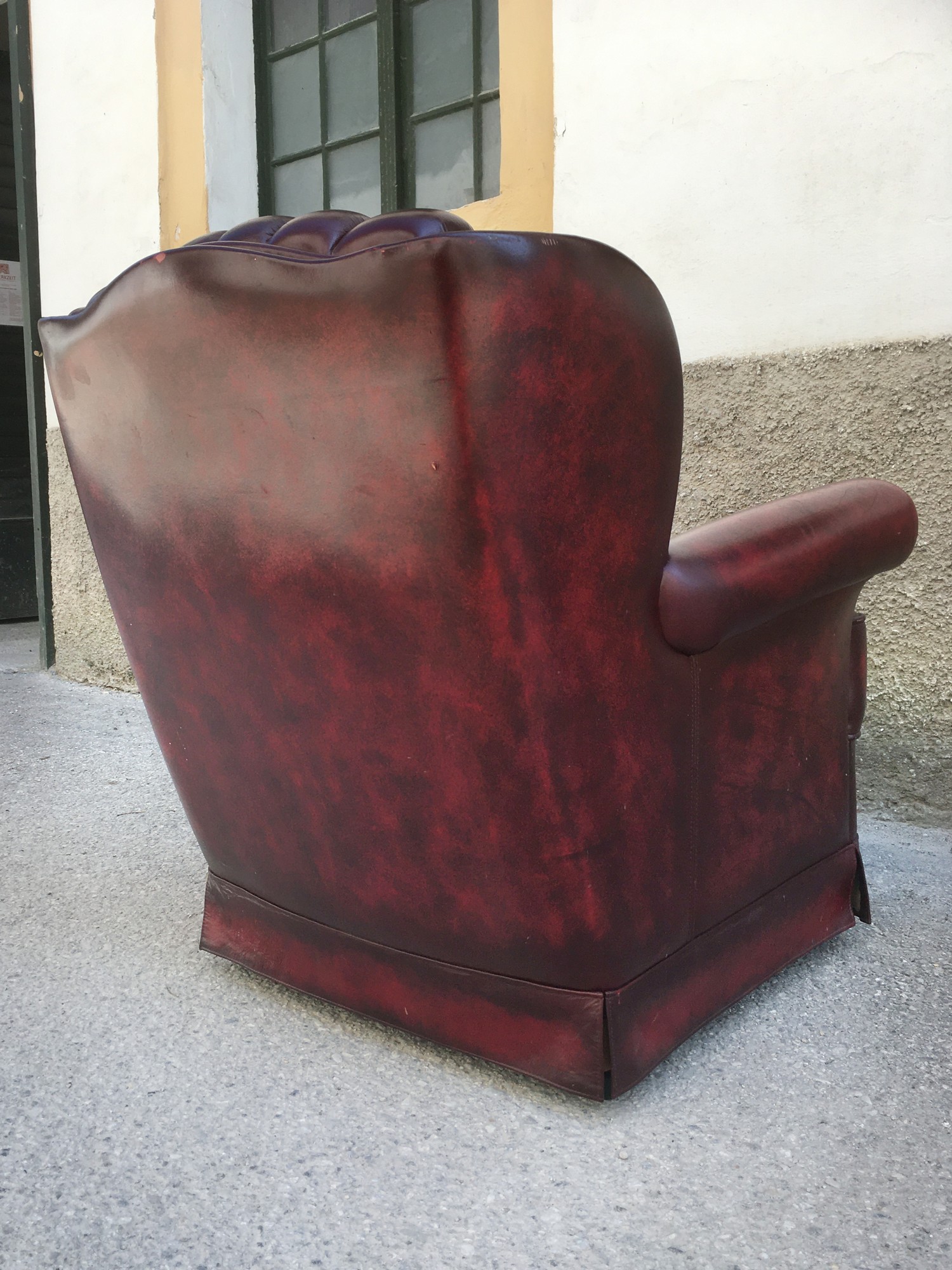 Chesterfield Clubsessel Armlehnstuhl rot oxblood Knopfheftung Herrenzimmer Stuhl