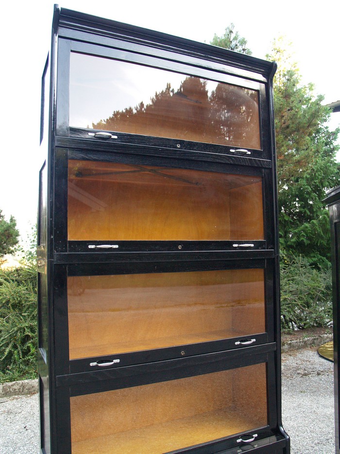 Bücherschrank Amerikaner schwarz