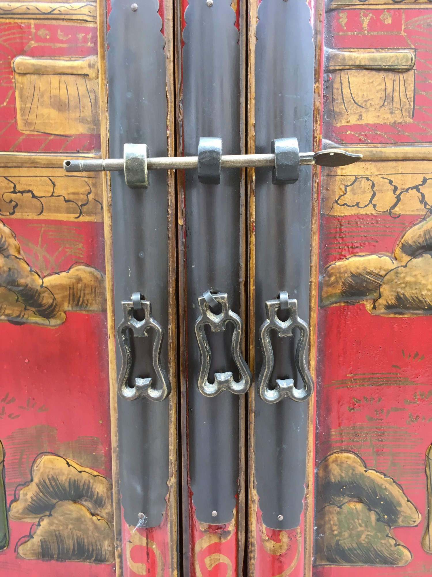 Hochzeitsschrank China rot gold mit Geheimfach