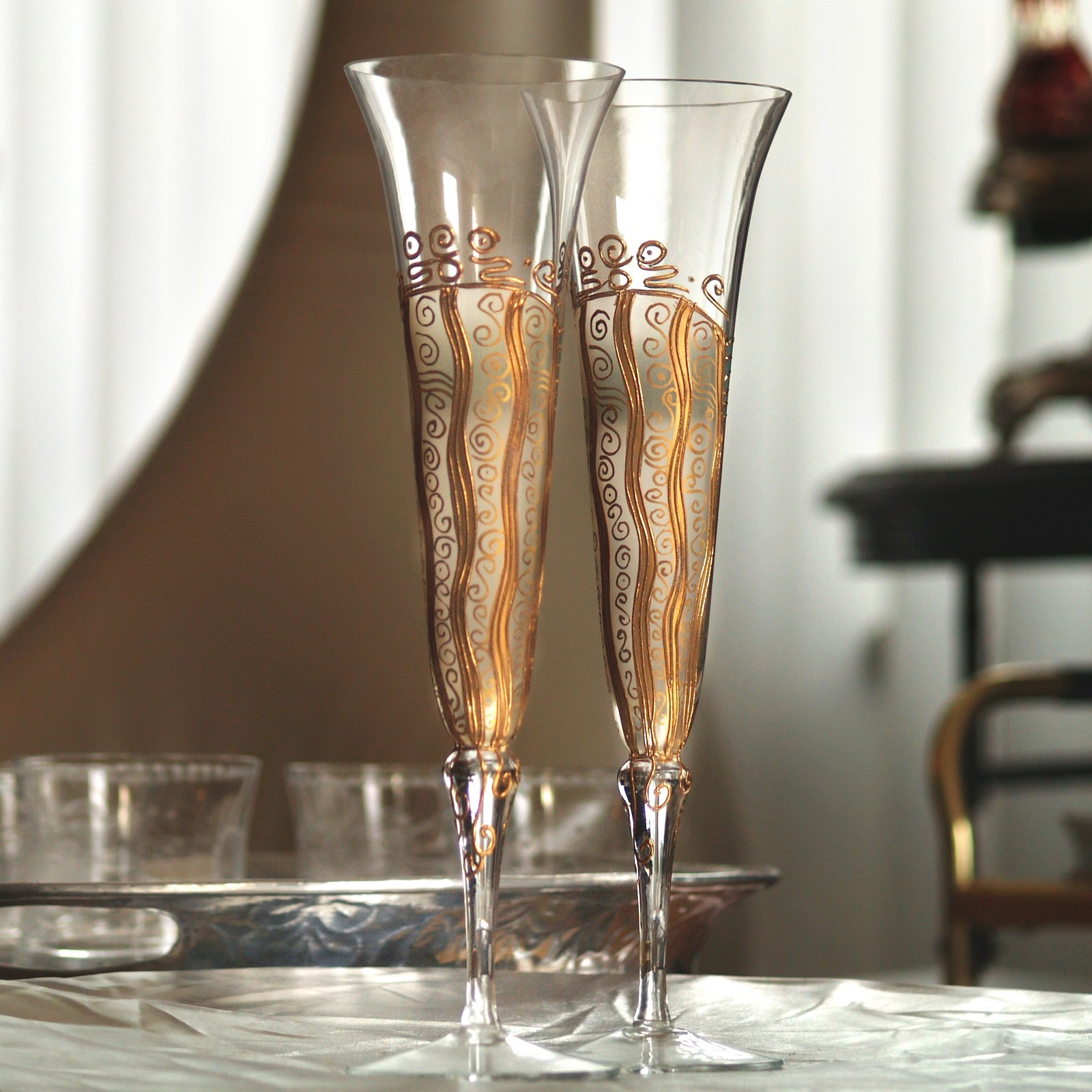 Sektgläser Nagel Sektflöten grün-gold Handgefertigt Nagel Sektflöten