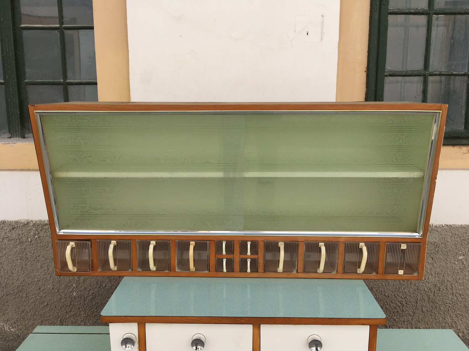 Küchenschrank Vintage Schütten Küche Regal Vitrine Pastell 50er-Jahre 60er-Jahre