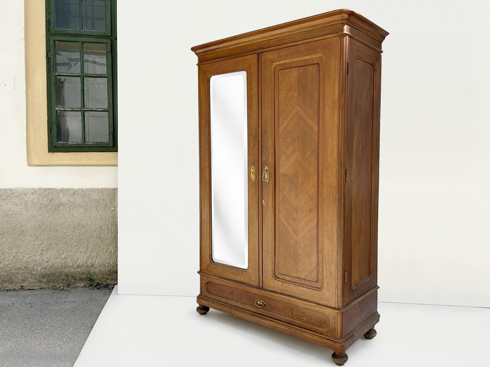 Historismus Spiegelschrank Garderobenschrank antik ca. 1880