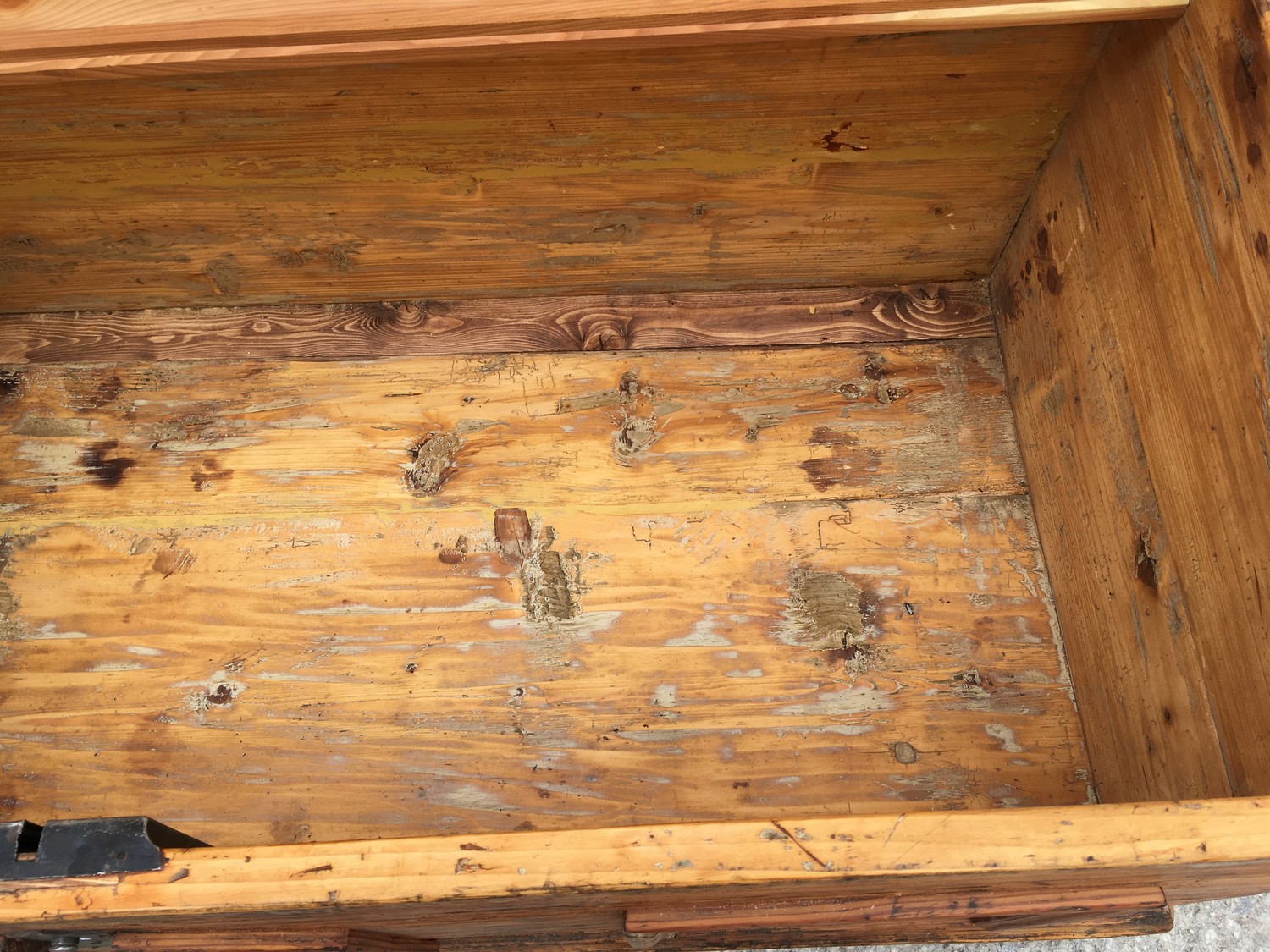 Herrschaftliche Truhe groß Weichholz 18. Jahrhundert restauriert antik