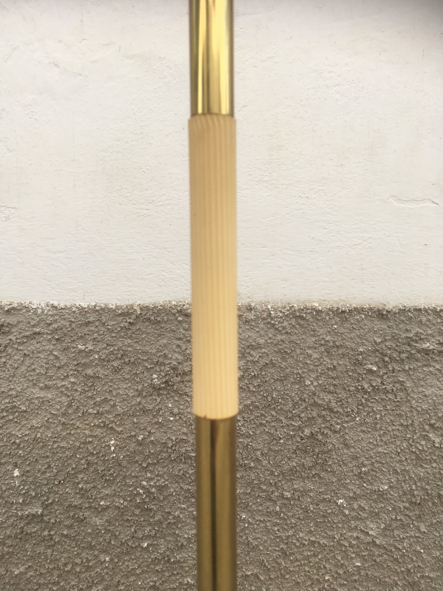Stehlampe Tütenschirm 60er-Jahre Midcentury Vintage Design Leuchter Tripod