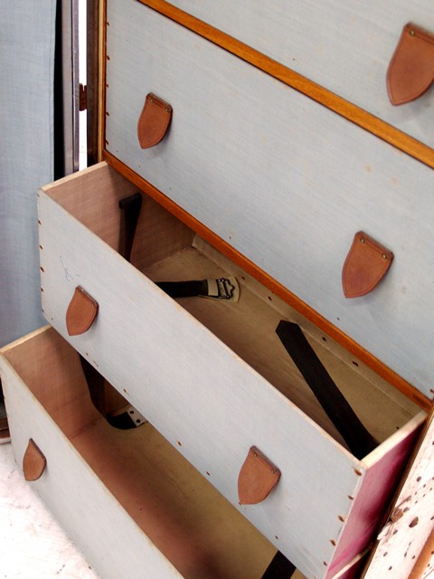 Überseetruhe Kofferschrank