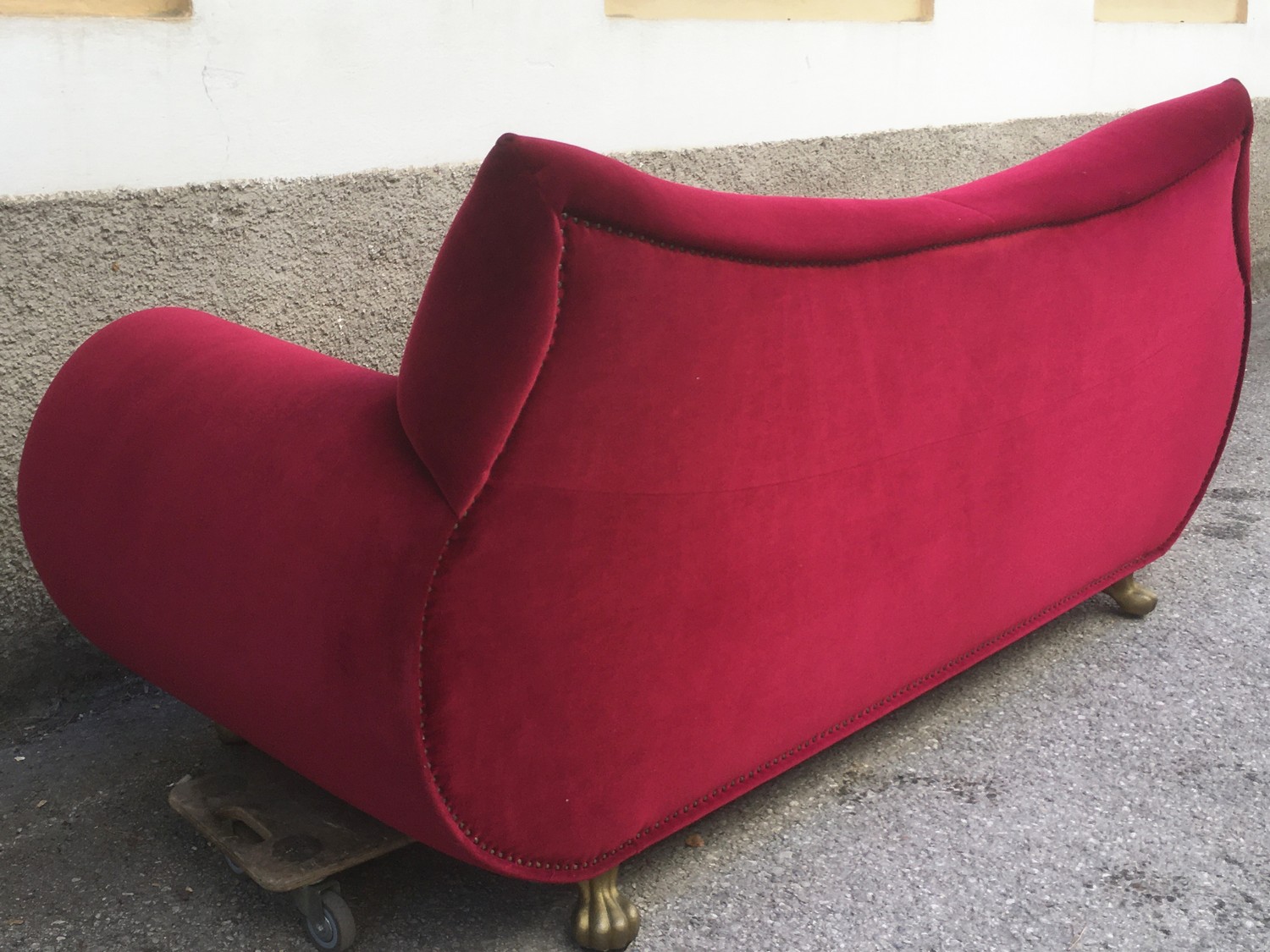 BRETZ GAUDI Sofa Couch 3-Sitzer rot Typ F210 Tatzenbeine Designsofa