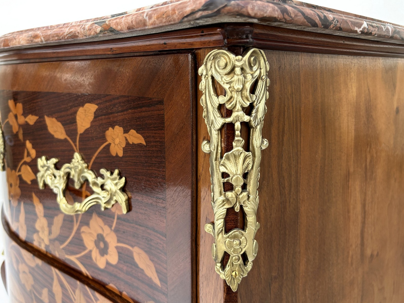 Französische Kommode Louis XV Rokoko Stil Marmorplatte