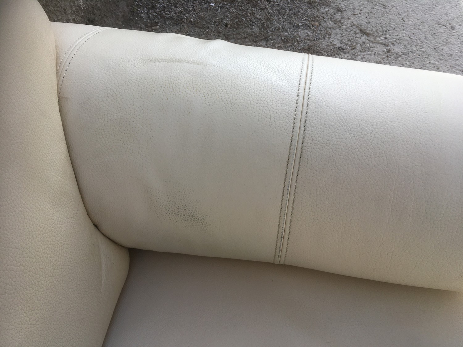 Designersofa creme Bretz gebraucht Leder Requisite Filmmöbel