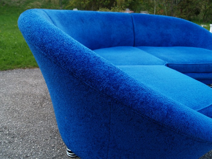 Bretz Sofa
