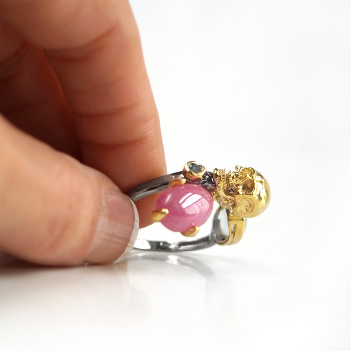 925 Silber Ring Totenkopf Rubin