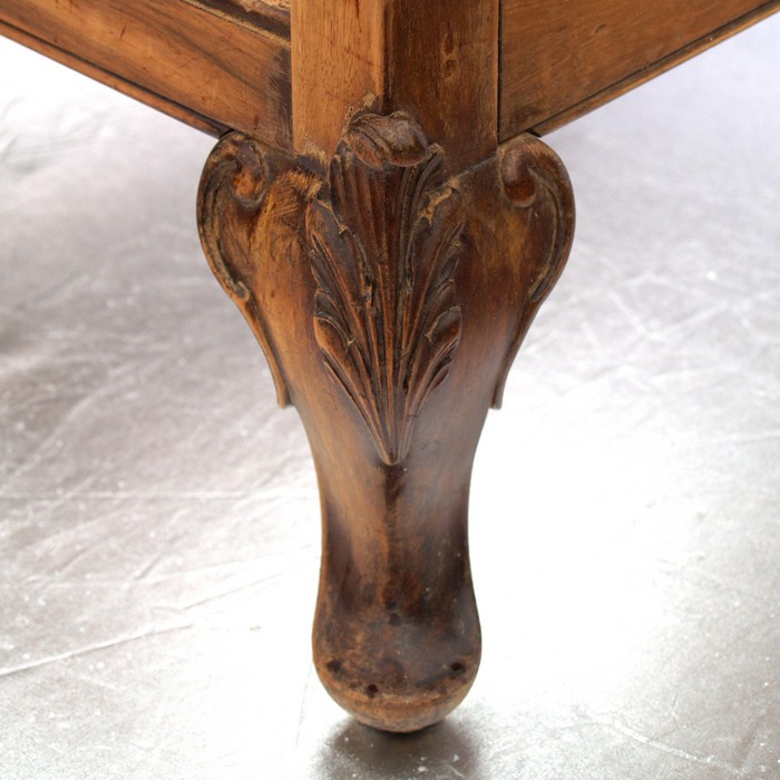 antiker Stuhl