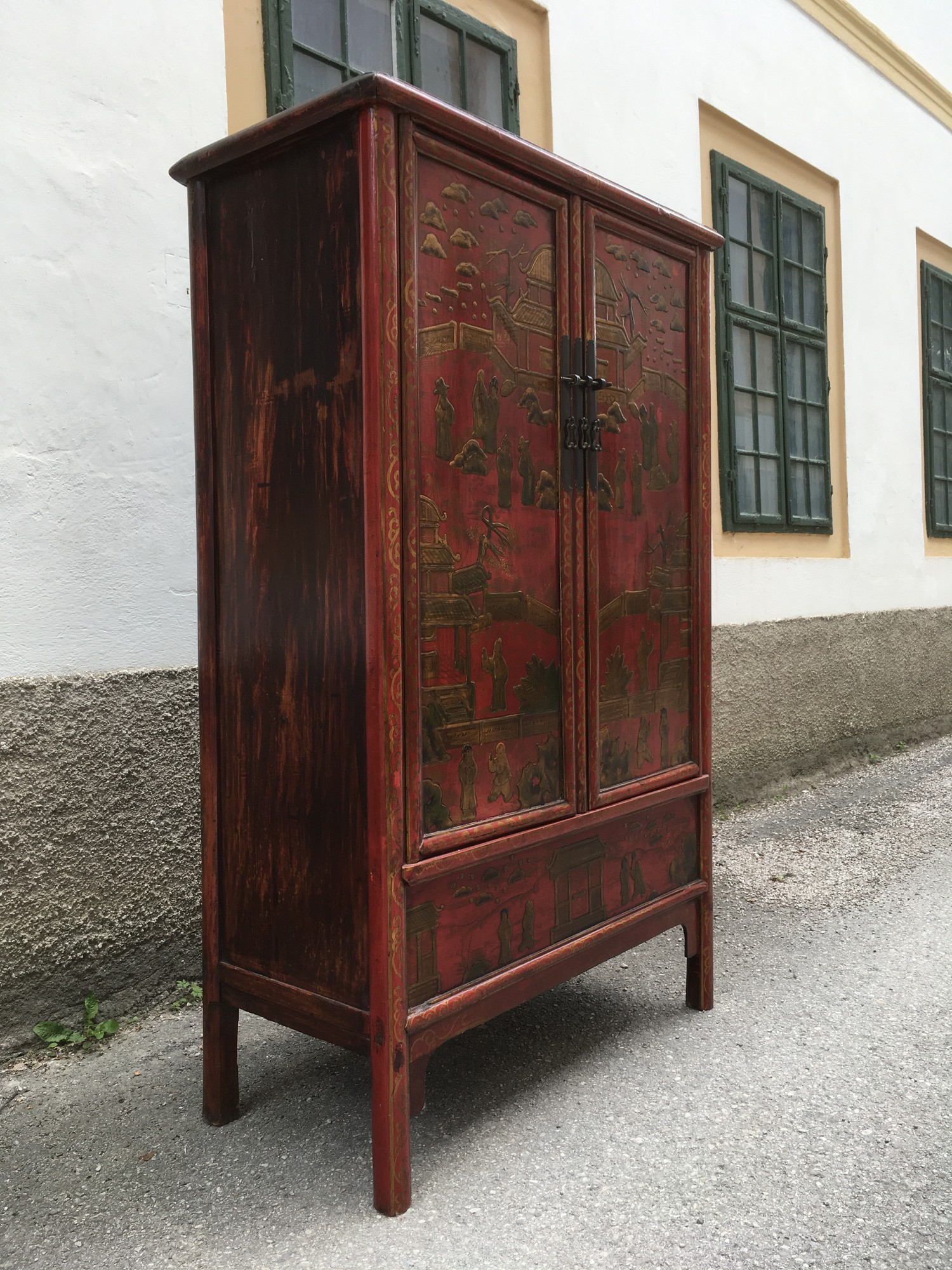 Hochzeitsschrank China rot gold mit Geheimfach antik