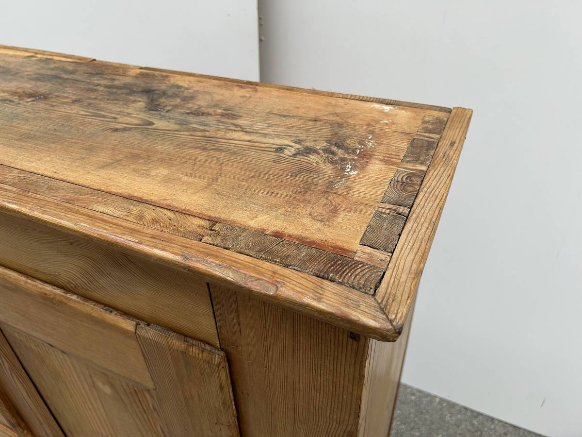 Antiquität Bauernkommode Almhaus