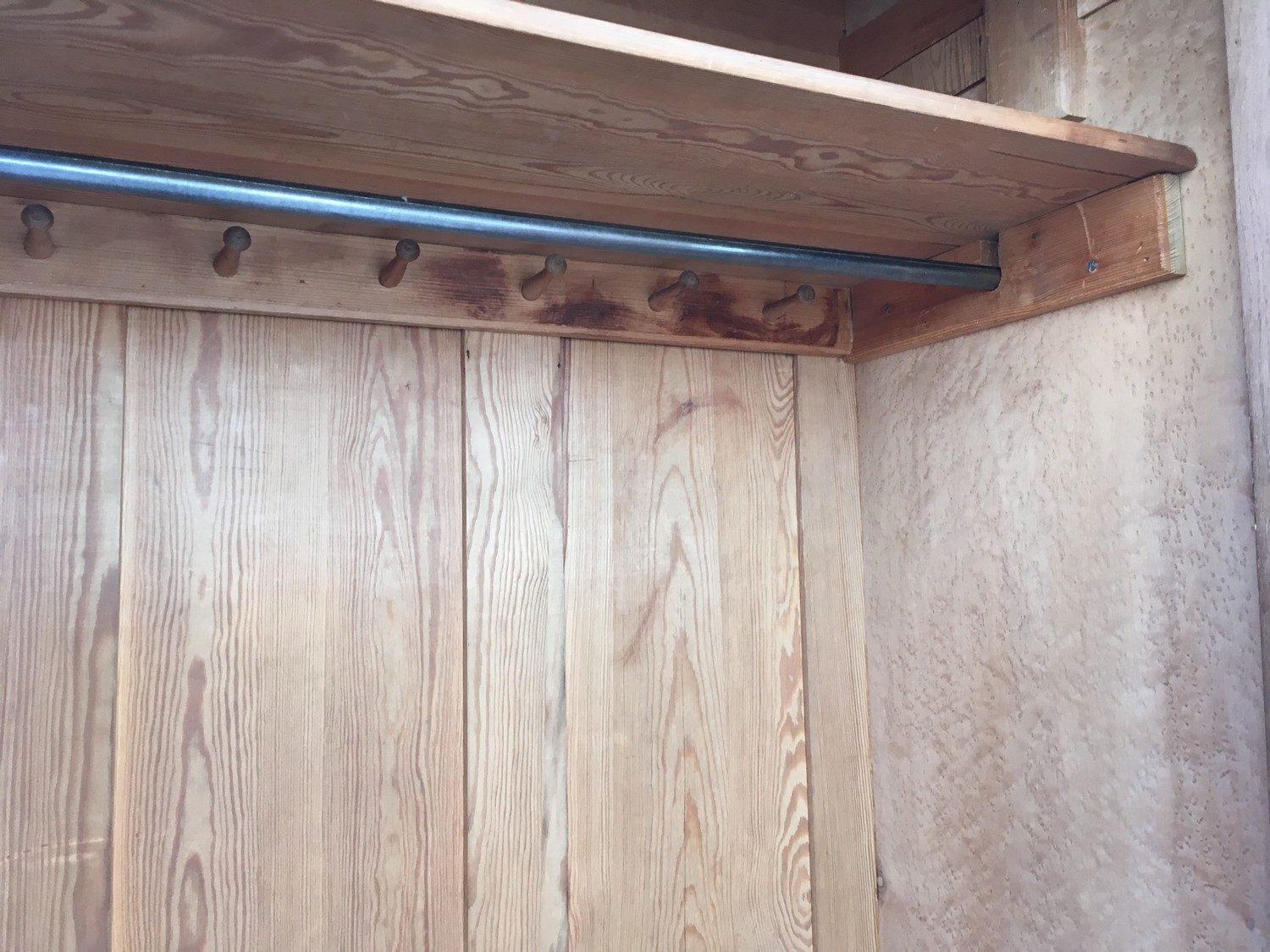 Dielenschrank Jugendstil Kleiderhaken Garderobenschrank Vollholz