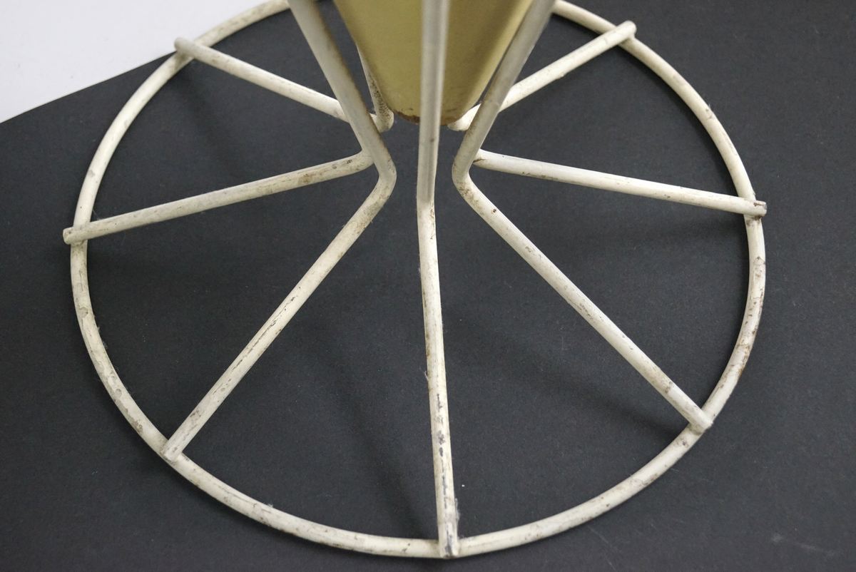 Retro Tütenschirmständer in Gelb 60er-Jahre Original Vintage Spaceage Design