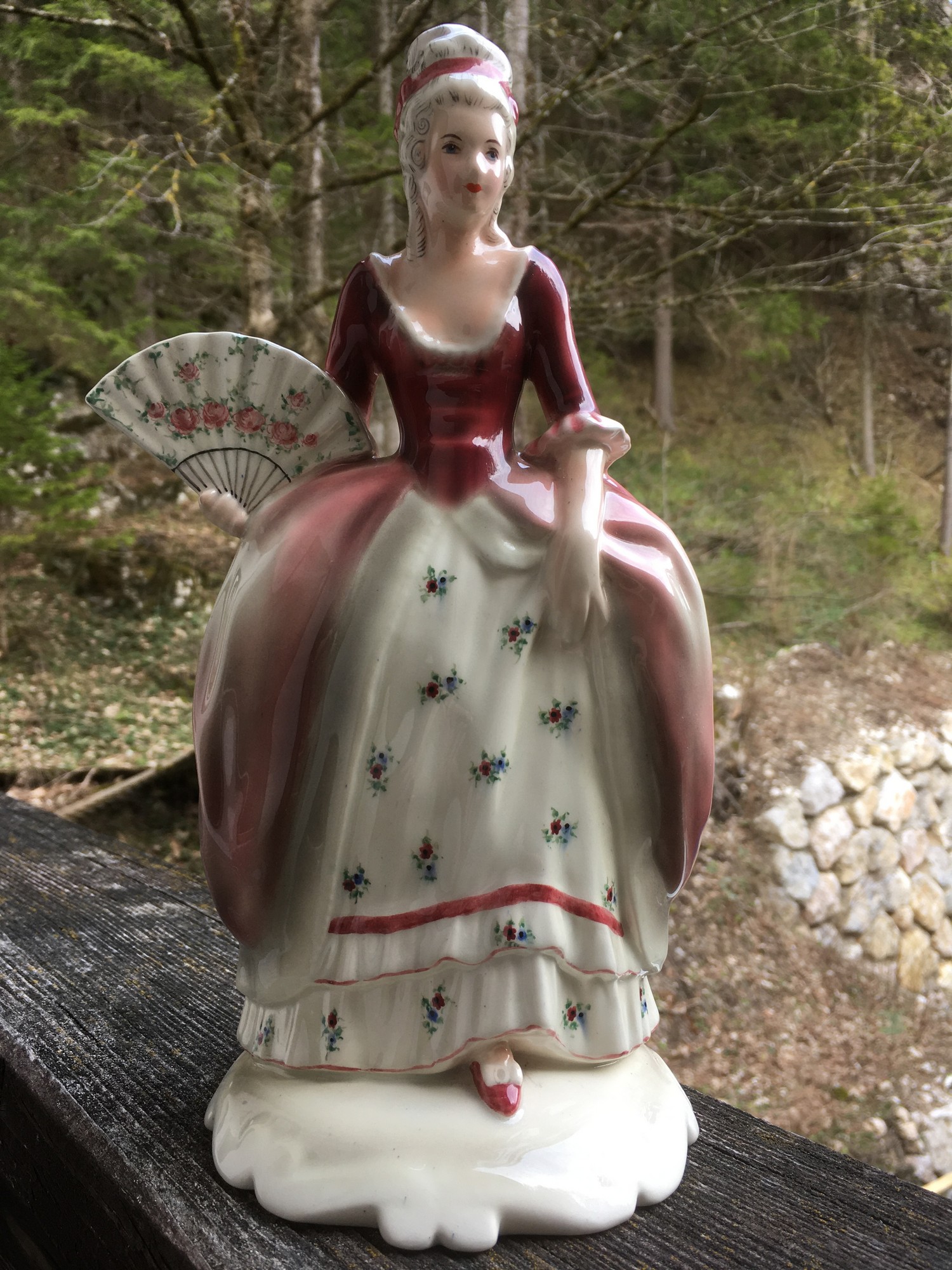 Keramos Figur Sophie aus der Oper "Der Rosenkavalier" Austrian Ceramic