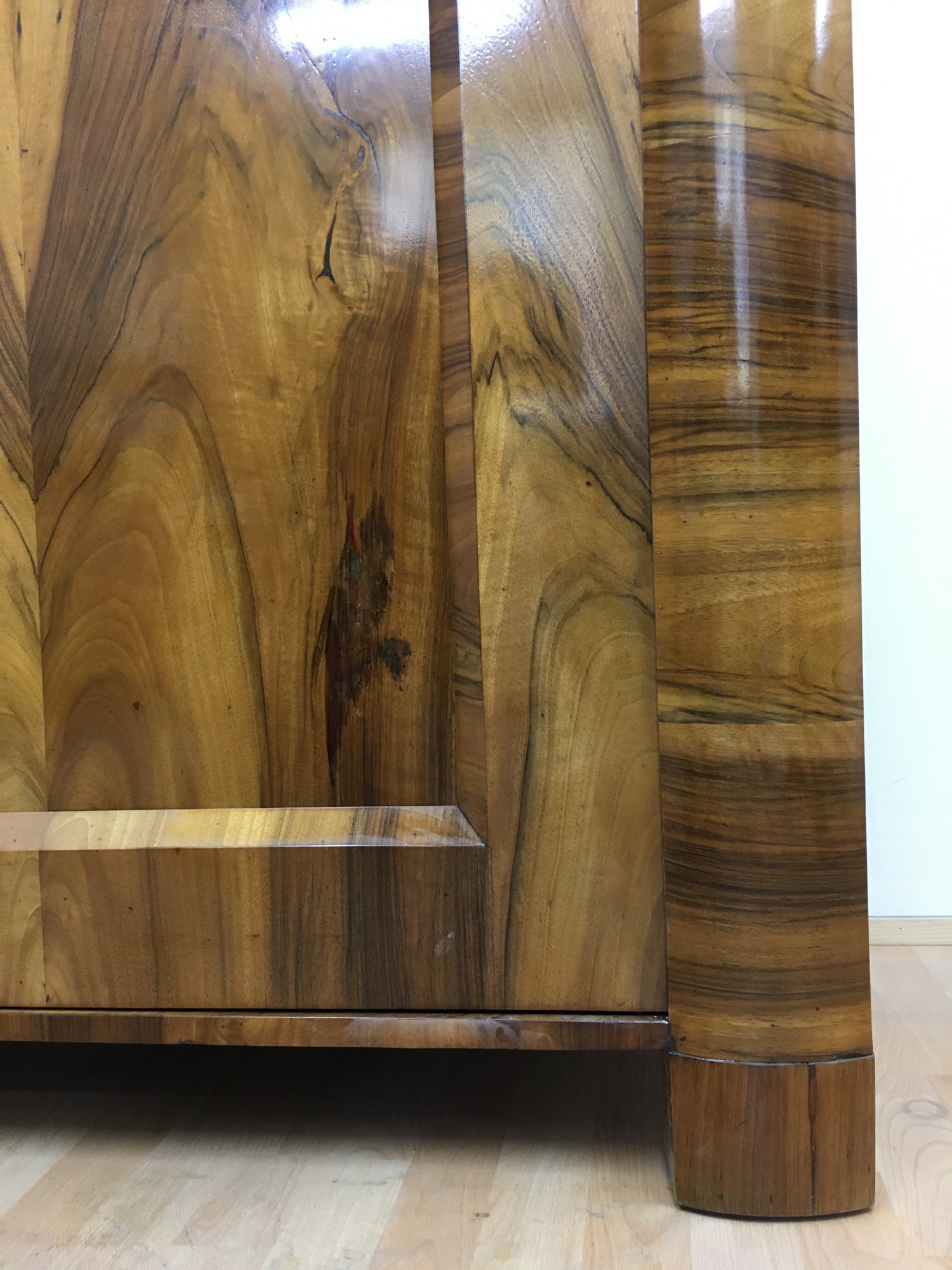 Biedermeier Schrank restauriert