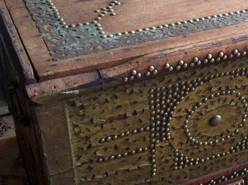 antike Truhe orientalisch