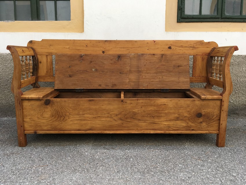 Truhensitzbank antik