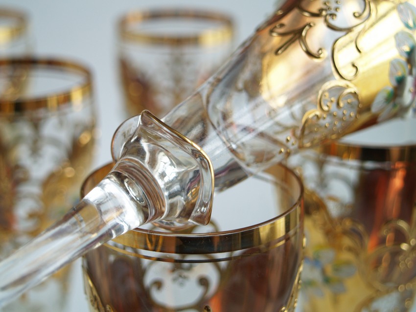 Sektgläser golden Vintage Böhmen Emailbemalung