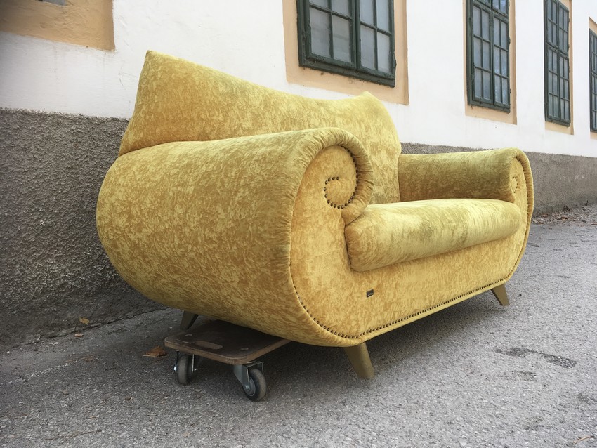 Sofa gelb Design klein Bretz Gaudi Designklassiker Loungemöbel